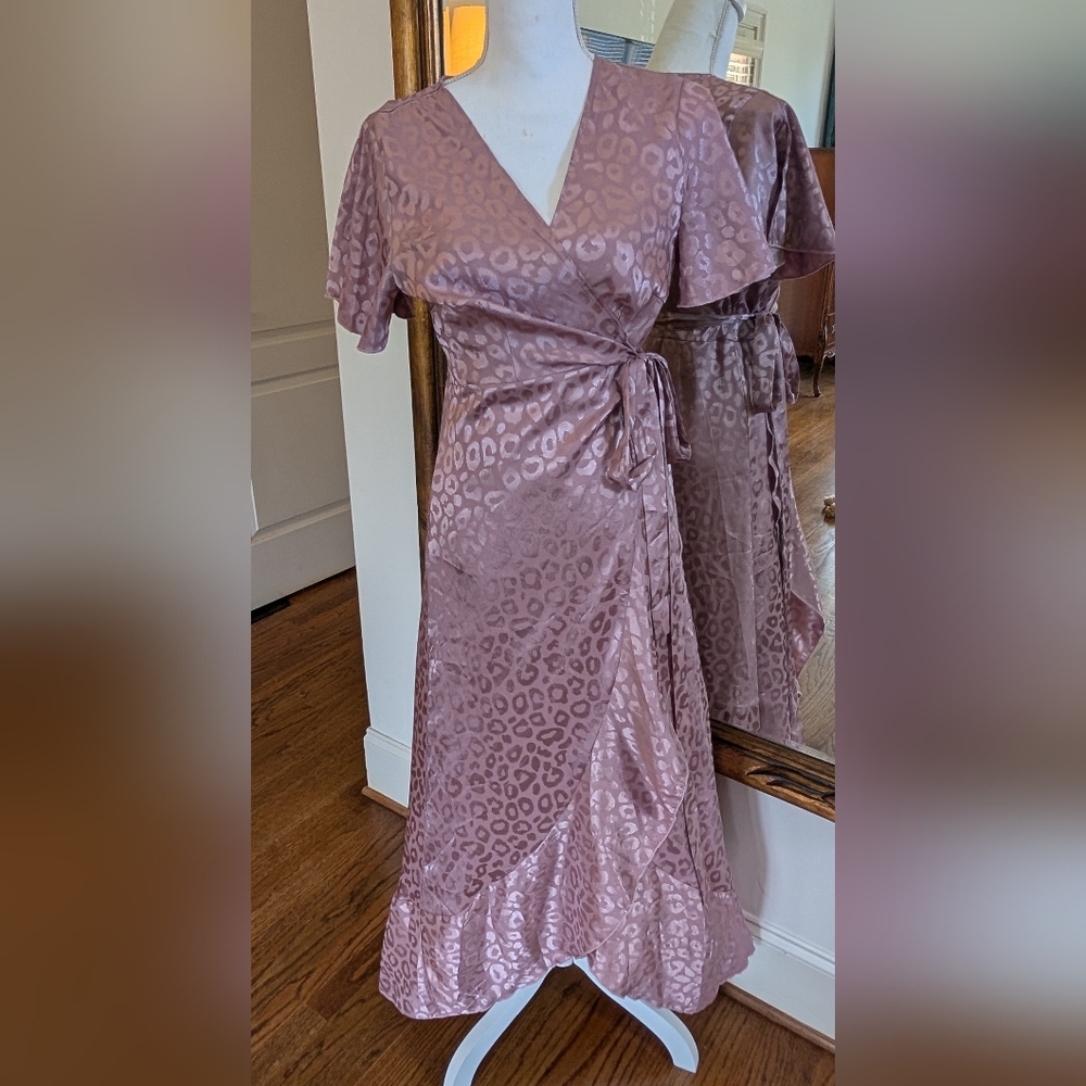 Simplee Apparel Dusty Pink Animal Print Long Sleeve Dress